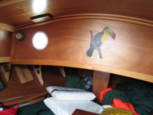 Toucan's comfortable cabin has an artistic touch that I liked very much.